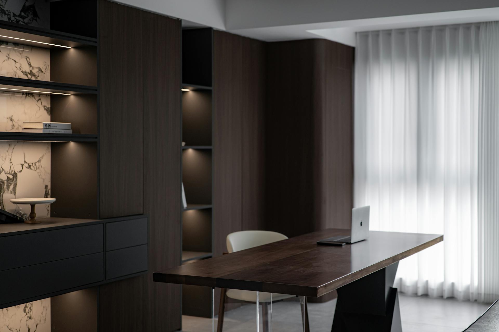 viết 1 article 3000 chữ chi tiết về "Eco-Friendly Finishes and Coatings for Furniture " , viết một cách độc đáo và thú vị, lời văn giống người thật viết, viết một cách sâu sắc và cảm động, viết bài chia sẽ kiến thức chứ không phải kể chuyện, chất lượng như kiệt tác, viết tiếng Anh, viết chứ đừng websearch